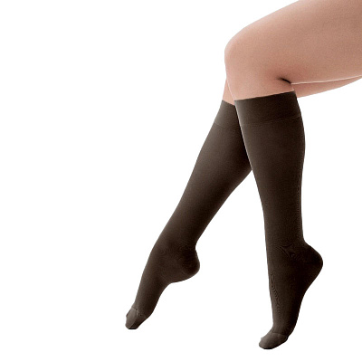 картинка Компрессионные чулки до колена арт.2С102 черный от интернет-магазина Ортимед